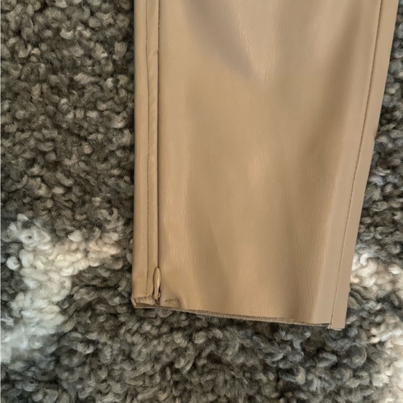 NWT Zara Faux Leather Hi-Rise Leggings Size Small - Picture 3 of 9